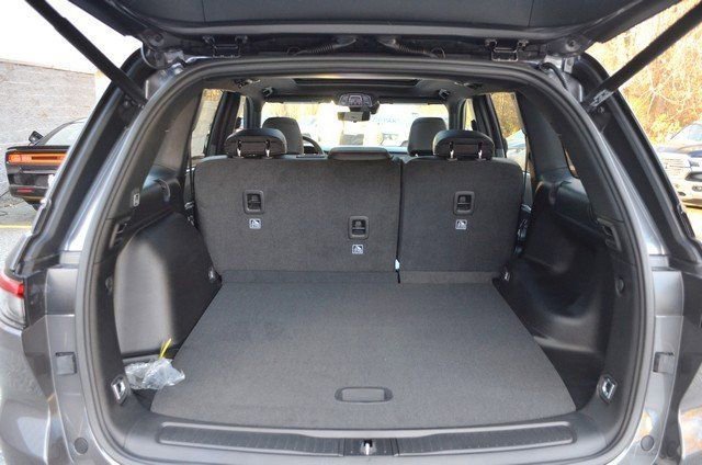 New 2025 Jeep Grand Cherokee Limited w/ Luxury Tech Group II image 36