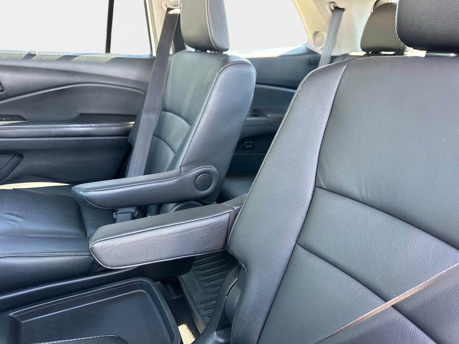 Used 2022 Honda Pilot Touring image 13