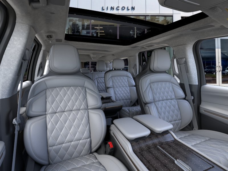 New 2026 Lincoln Navigator L Black Label w/ Black Label Special Edition AWD/4WD image 10
