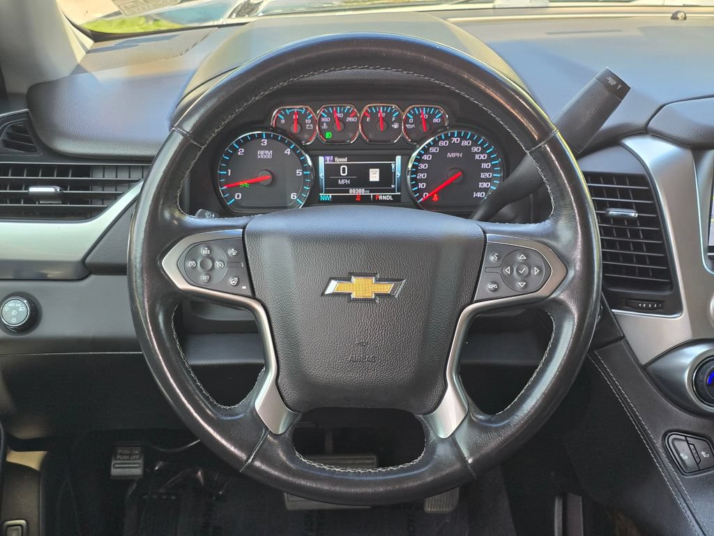 Used 2020 Chevrolet Suburban LT RWD image 7