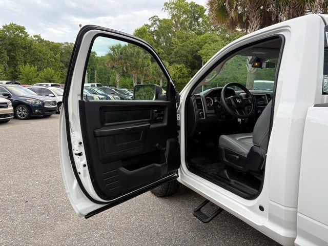Used 2013 RAM 1500 Tradesman RWD image 9