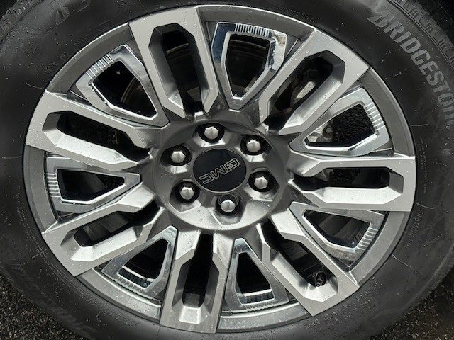 Certified 2024 GMC Yukon XL Denali Ultimate image 12