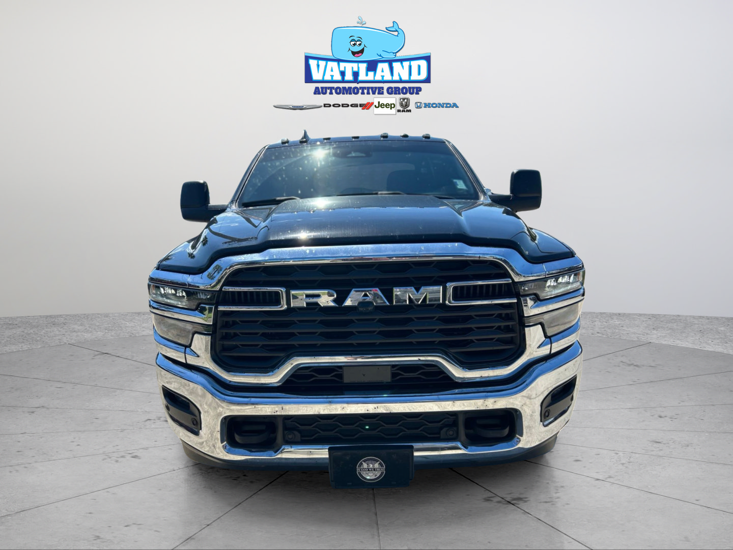 Certified 2025 RAM 2500 Tradesman w/ Chrome Appearance Group RWD image 8