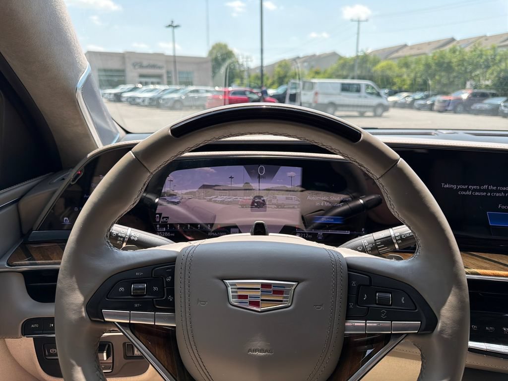 Certified 2023 Cadillac Escalade ESV Sport Platinum w/ LPO, ONYX Package AWD/4WD image 5