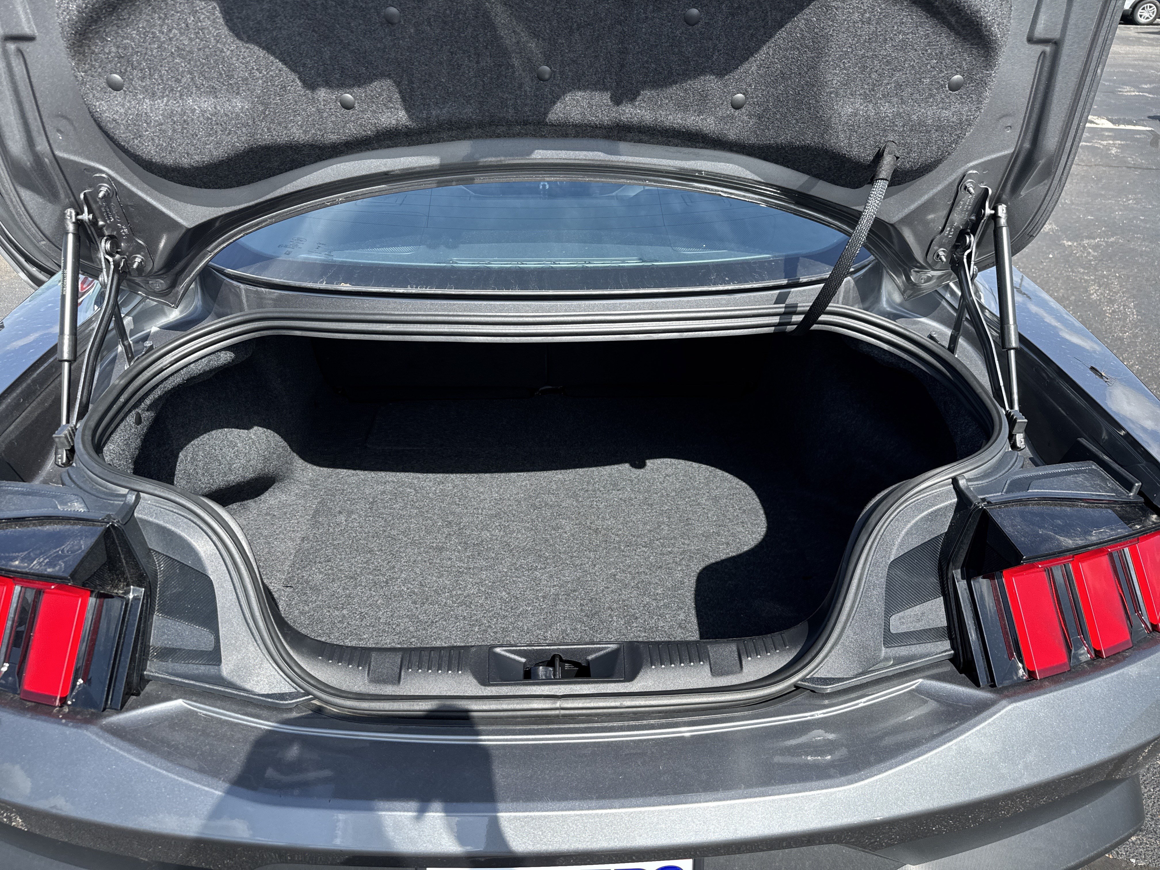 Used 2025 Ford Mustang Premium RWD image 13