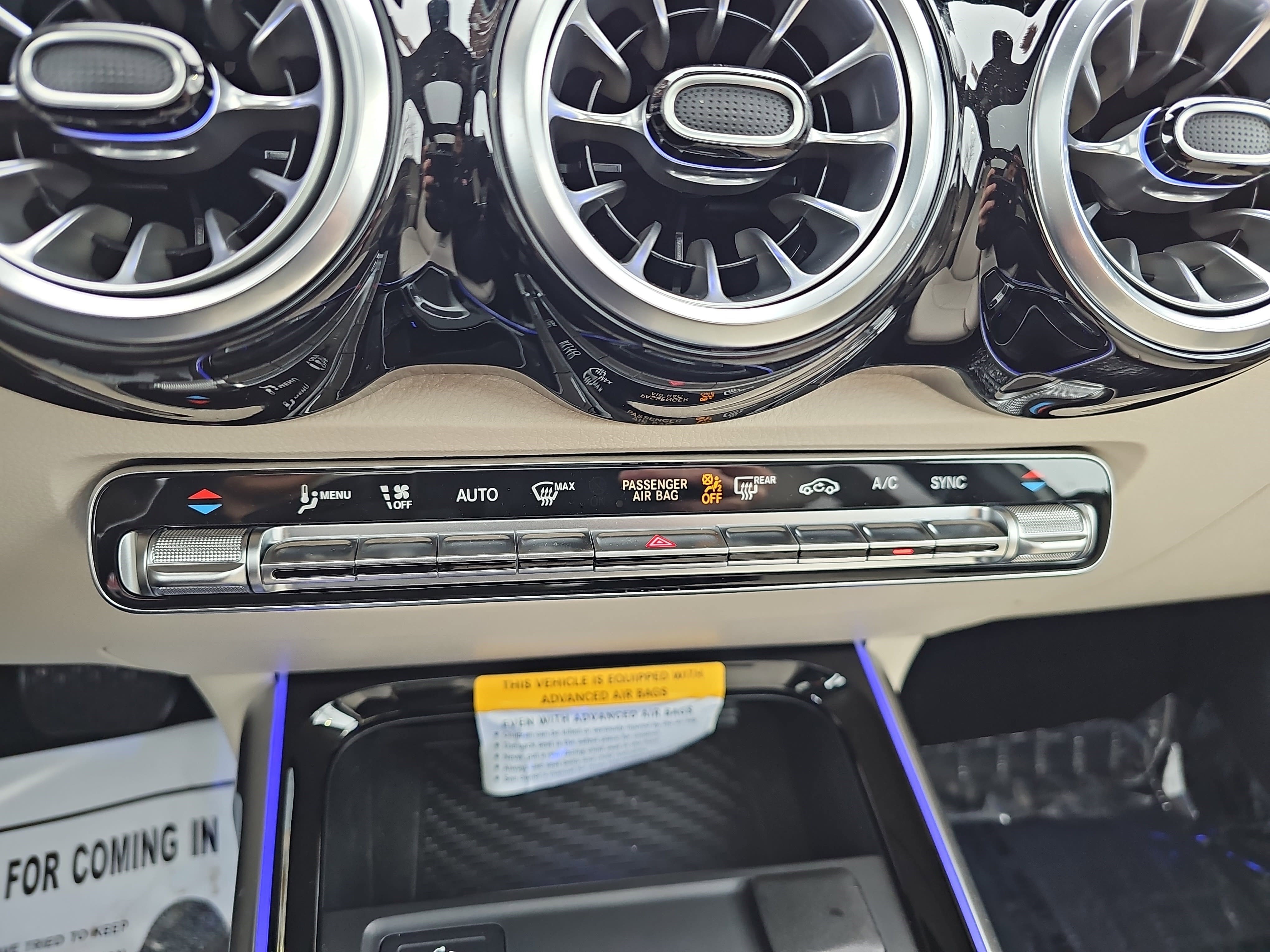 Certified 2025 Mercedes-Benz GLB 250 image 22