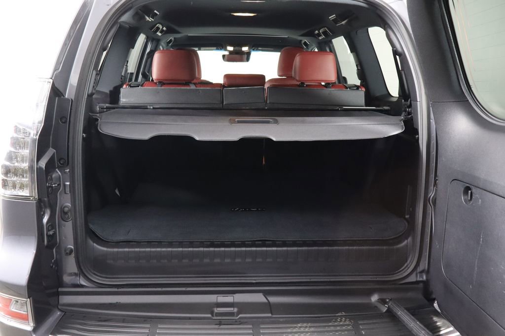 Used 2021 Lexus GX 460 Luxury w/ Accessory Package AWD/4WD image 18