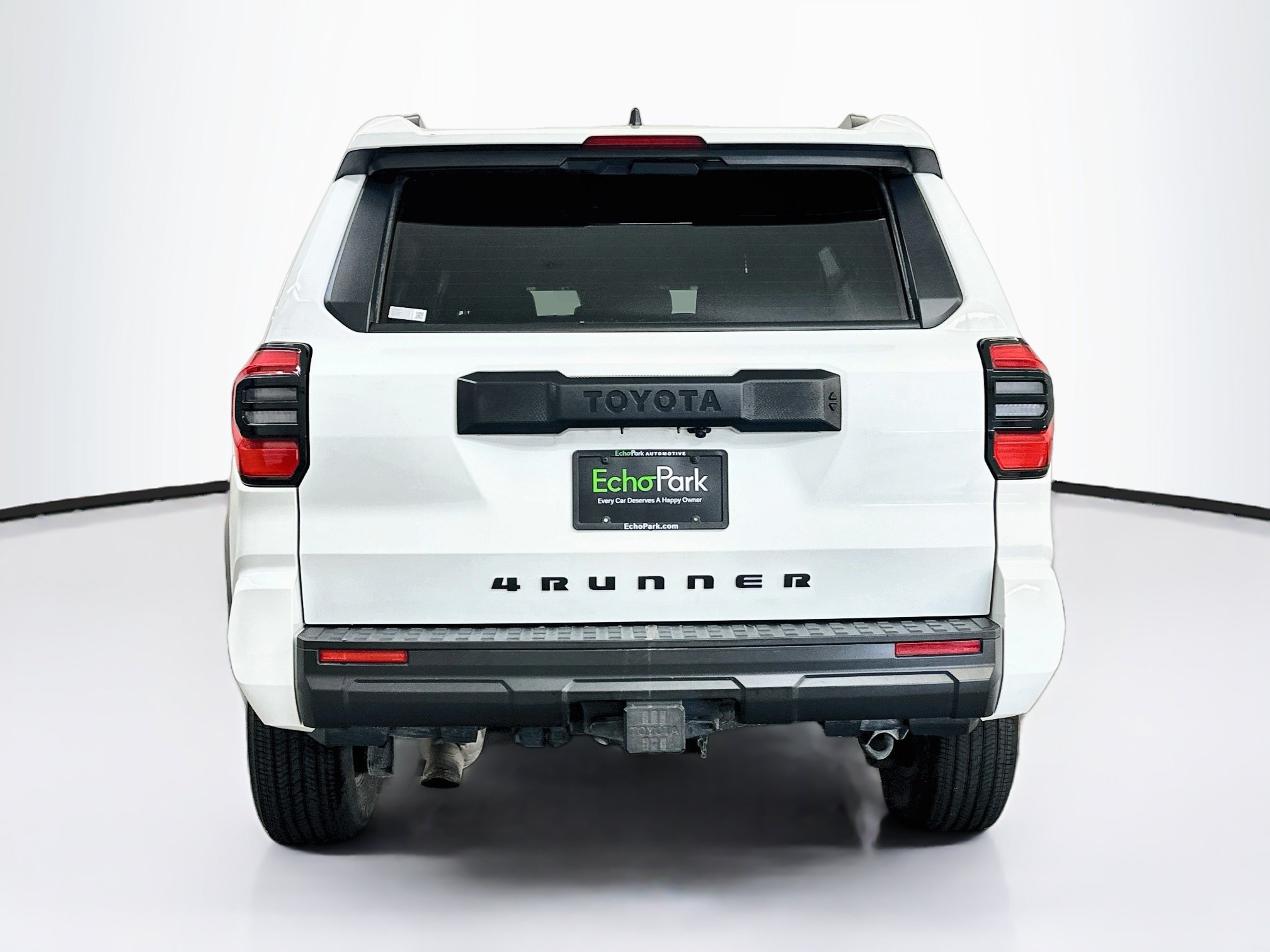 Used 2025 Toyota 4Runner SR5 AWD/4WD image 7