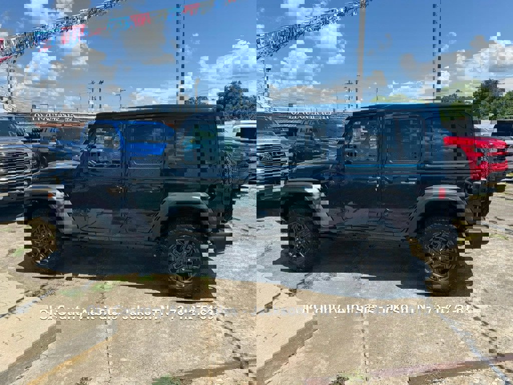 Used 2025 Jeep Wrangler Sport image 1