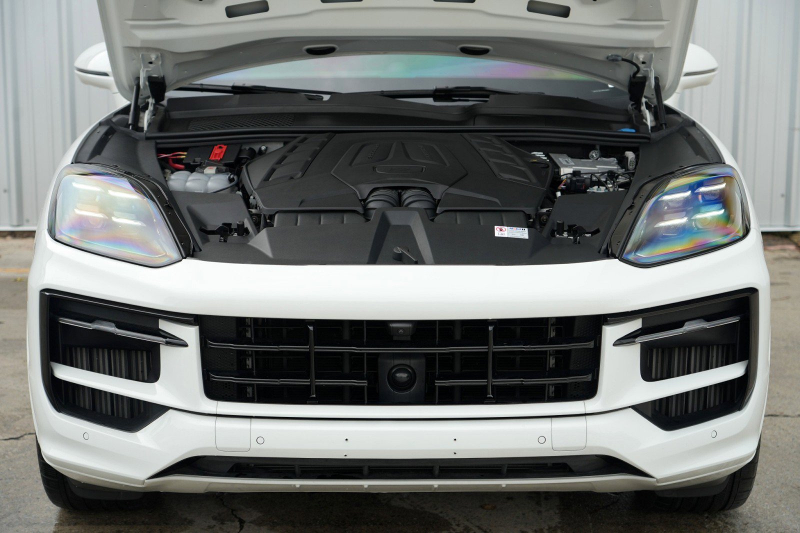 Used 2024 Porsche Cayenne S w/ Premium Package Plus AWD/4WD image 8