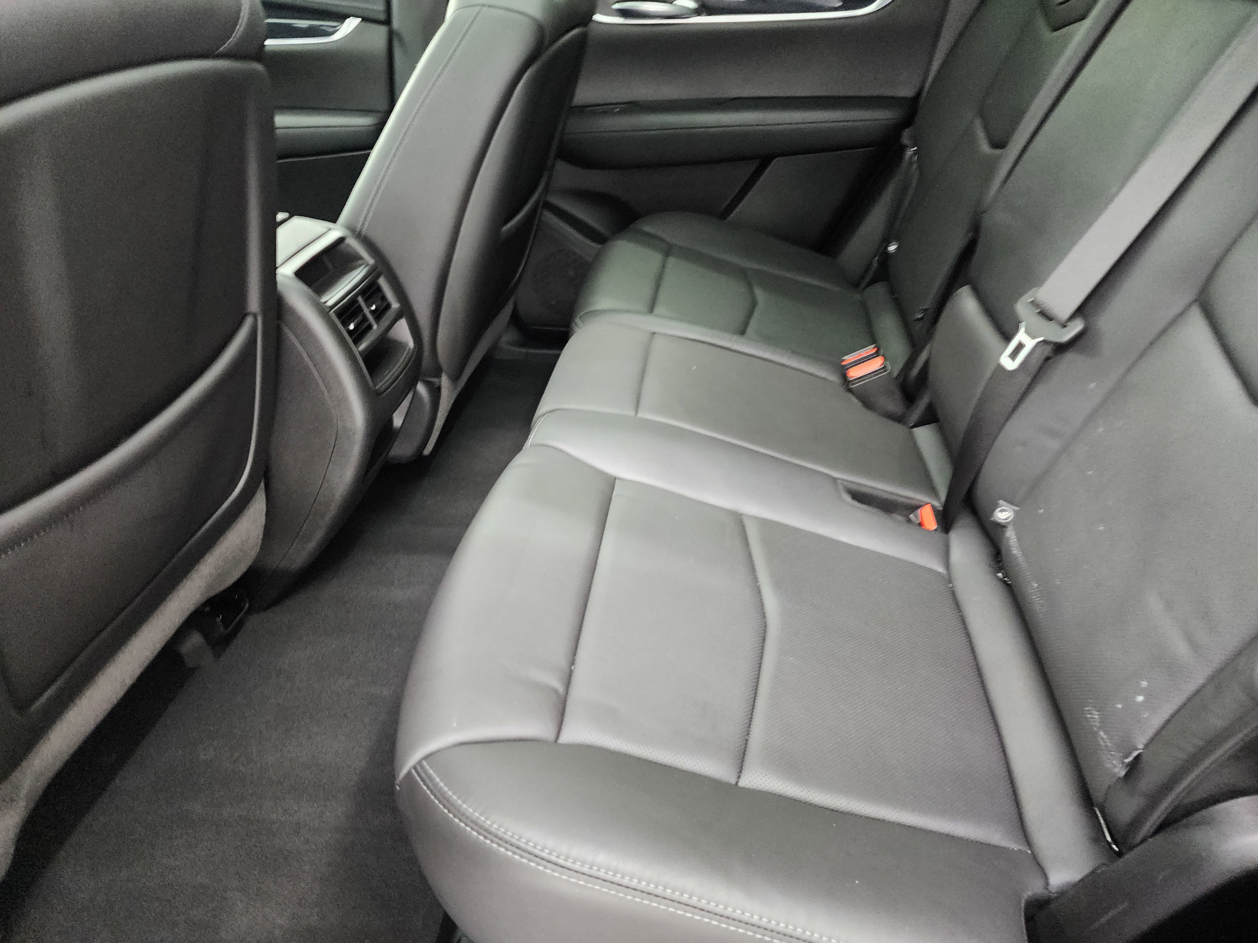 Used 2020 Cadillac XT5 Premium Luxury image 34