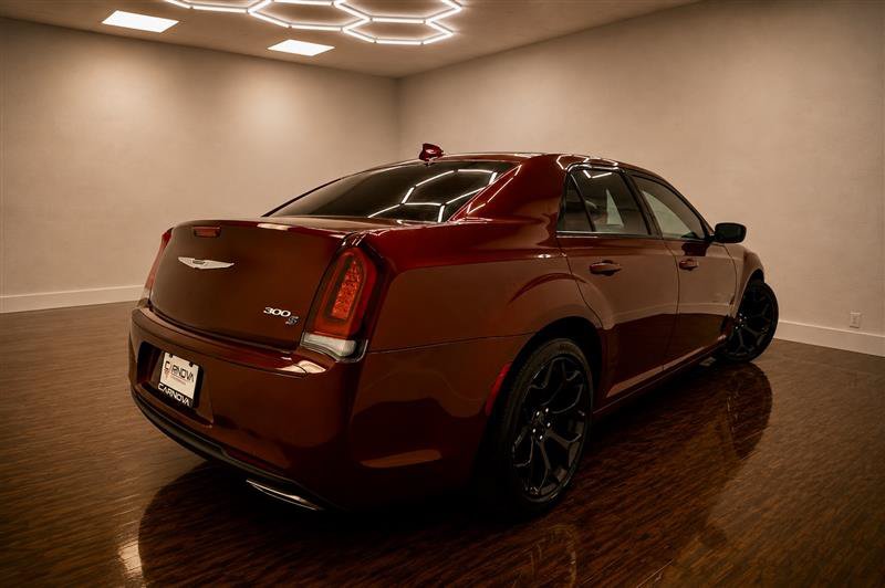 Used 2019 Chrysler 300 S RWD image 7