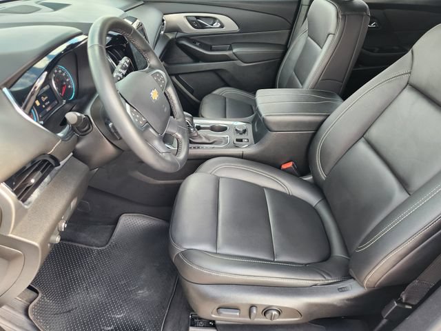 Used 2023 Chevrolet Traverse LT w/ LT Premium Package AWD/4WD image 13