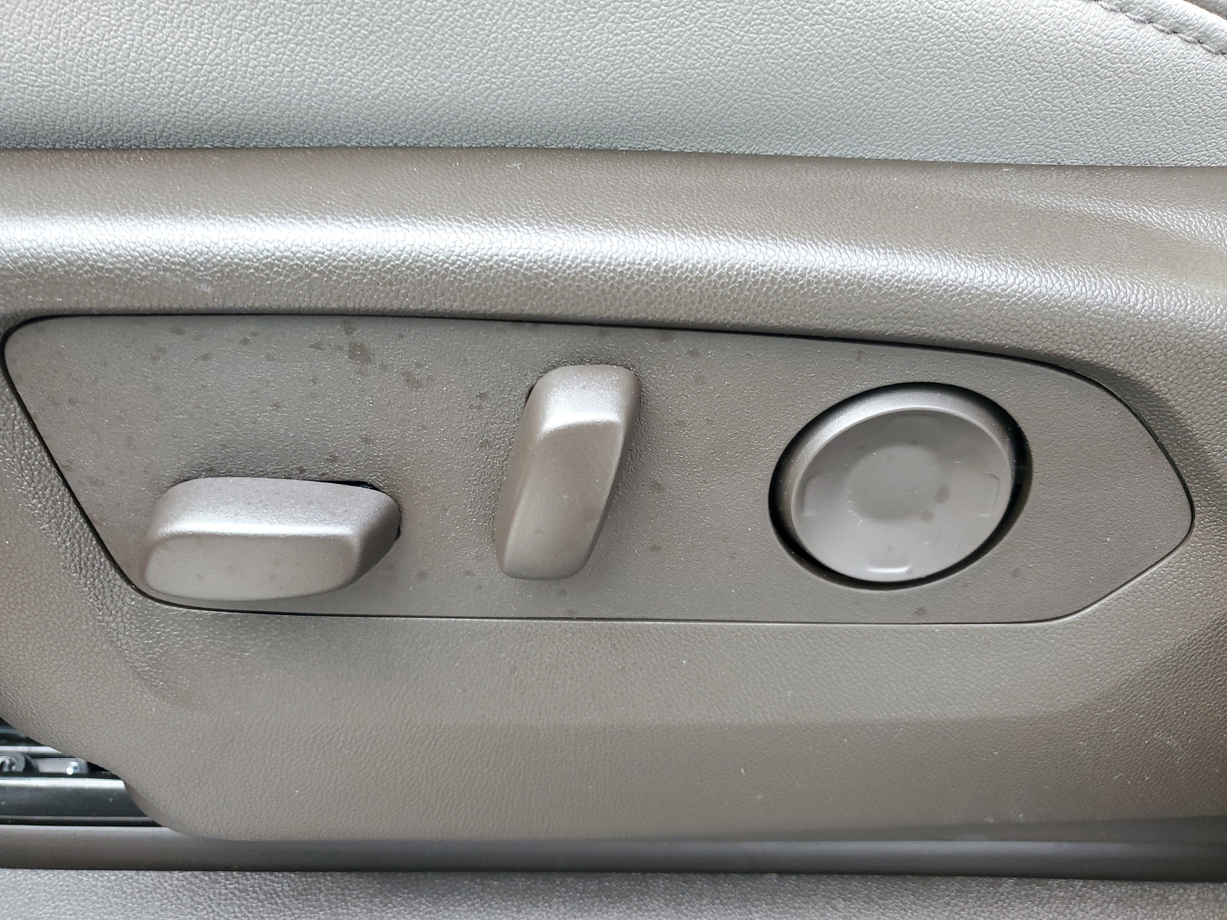 New 2026 GMC Yukon Elevation image 20