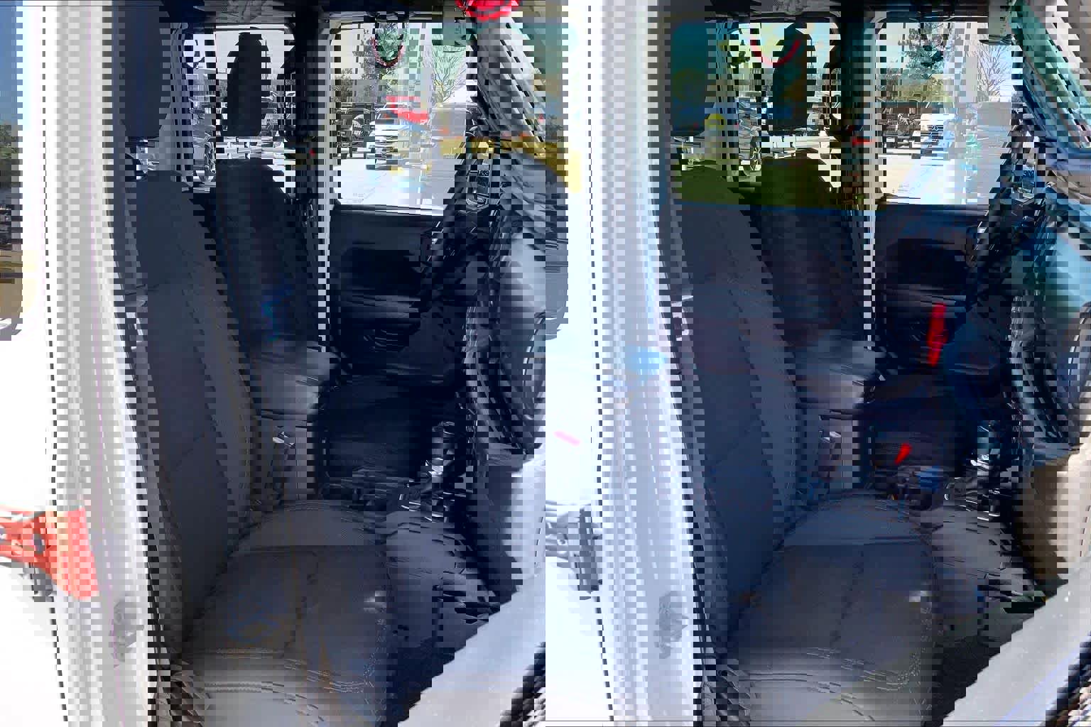 Used 2022 Jeep Wrangler Unlimited Sport image 9