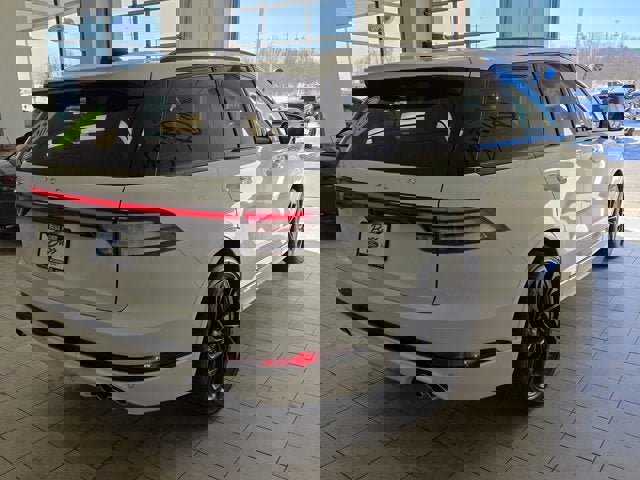 Used 2025 Lincoln Aviator Reserve w/ Equipment Group 201A image 13