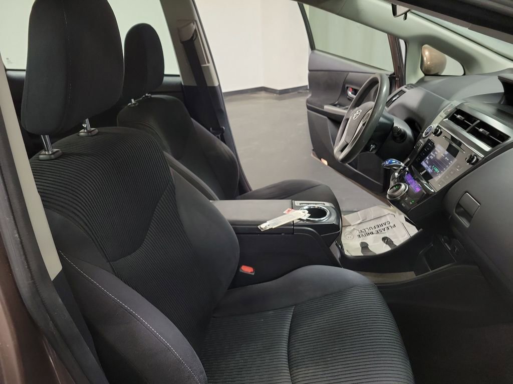 Used 2015 Toyota Prius V Two image 21