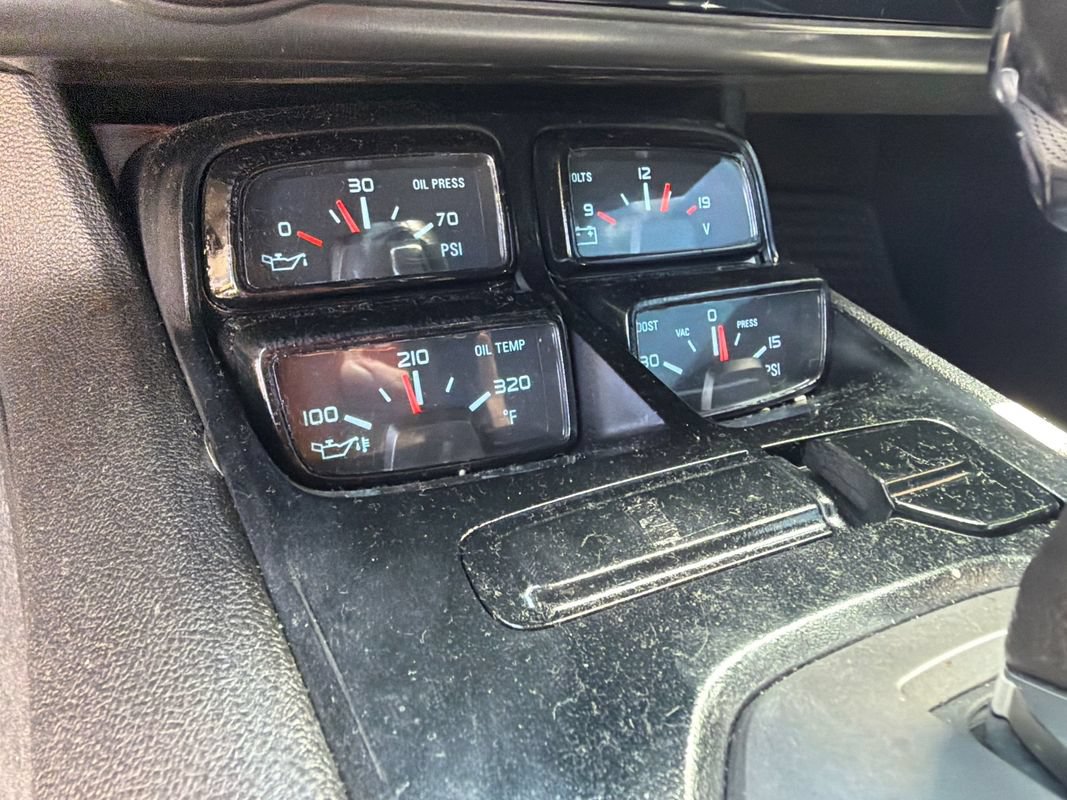 Used 2010 Chevrolet Camaro LT RWD image 19