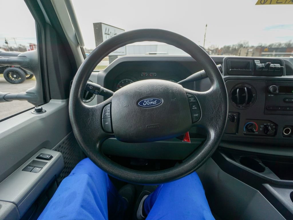 Used 2019 Ford E-350 and Econoline 350 Super Duty w/ Power Windows & Locks Group image 17