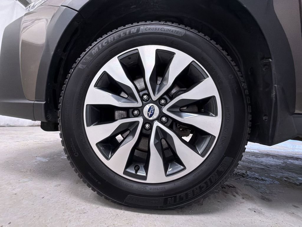 Used 2023 Subaru Outback Limited image 13