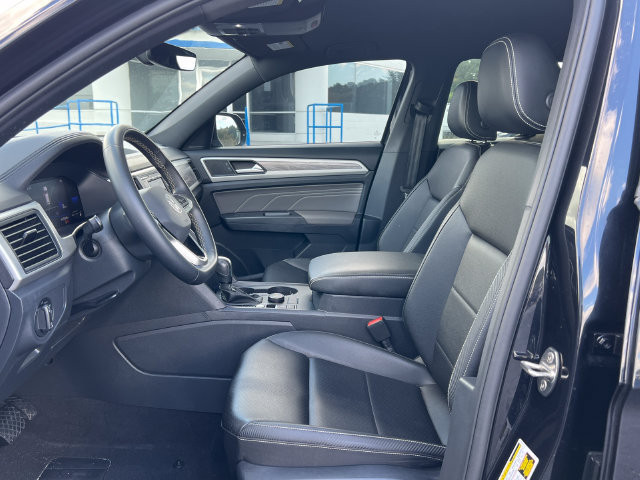 Used 2023 Volkswagen Atlas Cross Sport SE AWD/4WD image 29