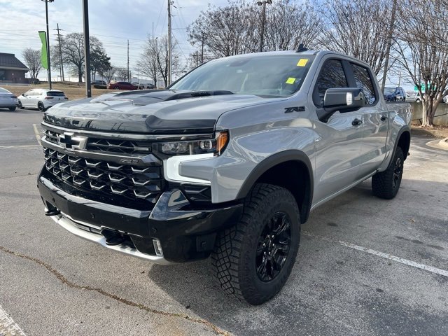 Used 2025 Chevrolet Silverado 1500 ZR2 w/ Dark Appearance Package image 9