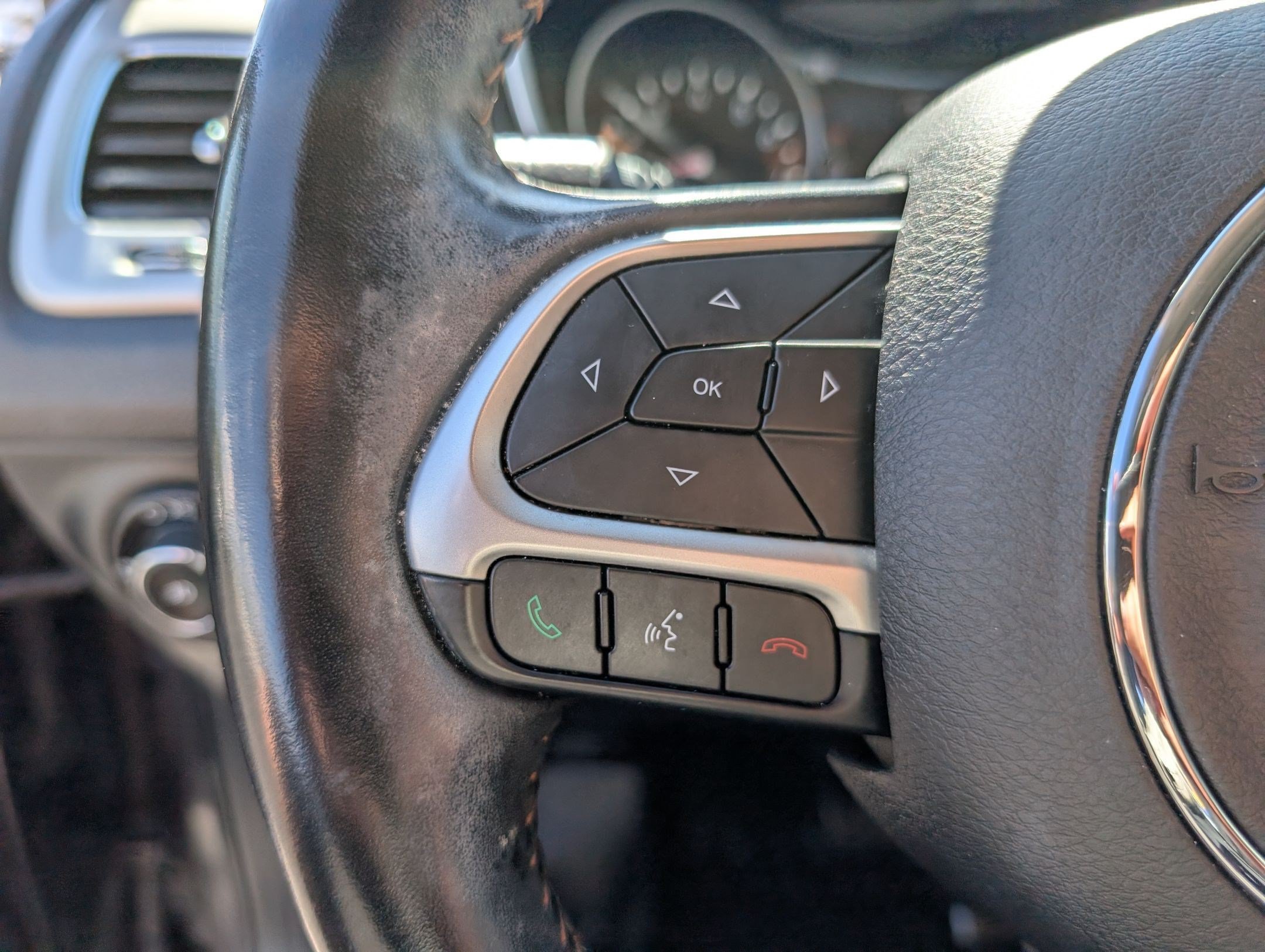 Used 2020 Jeep Compass Latitude w/ Popular Equipment Group AWD/4WD image 16