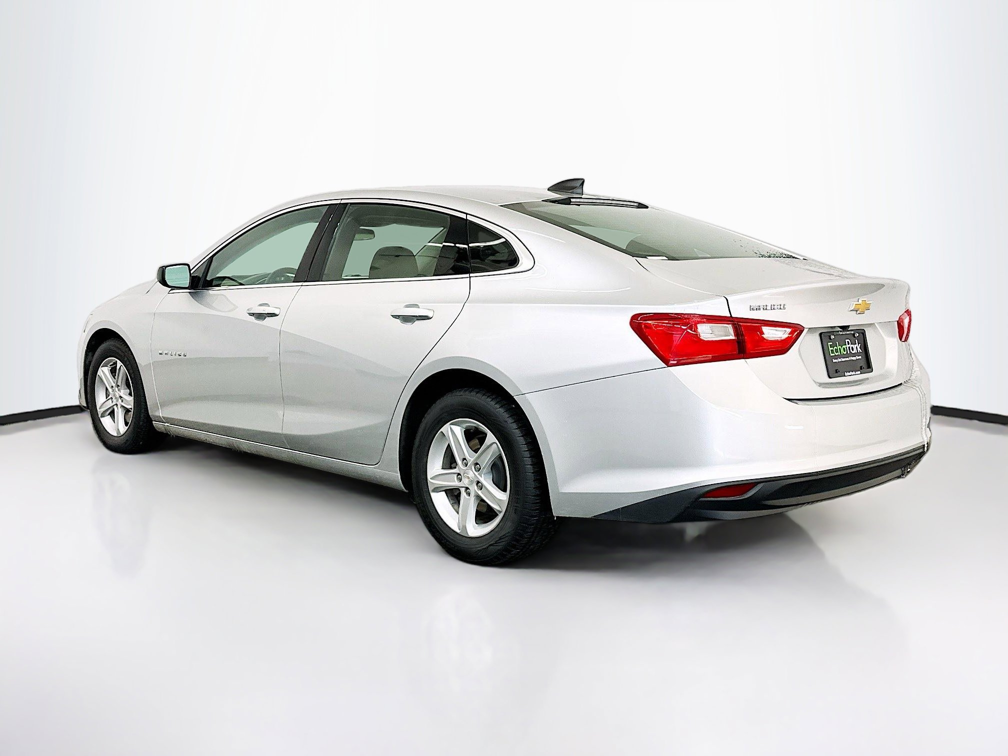 Used 2020 Chevrolet Malibu LS image 5