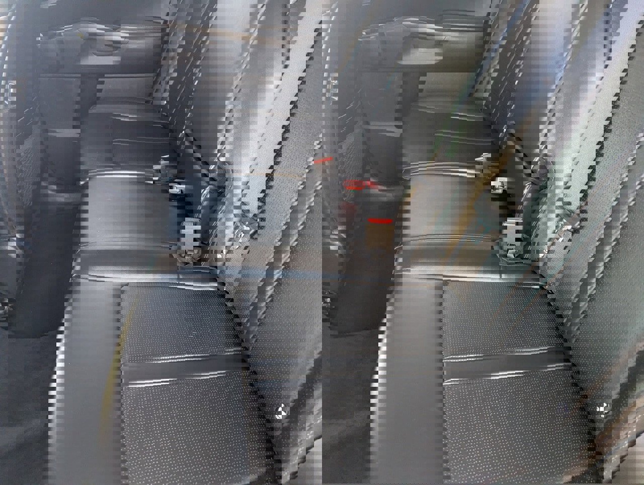 Used 2024 Kia Sorento S image 17