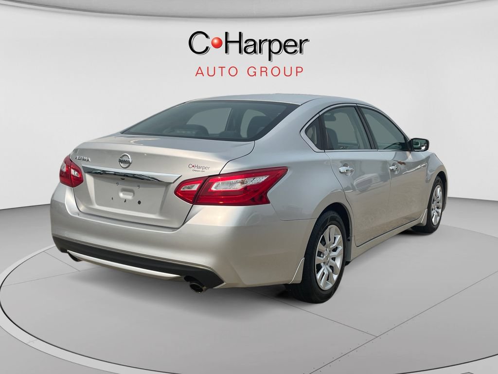Used 2017 Nissan Altima 2.5 S w/ Power Driver Seat Package FWD image 3