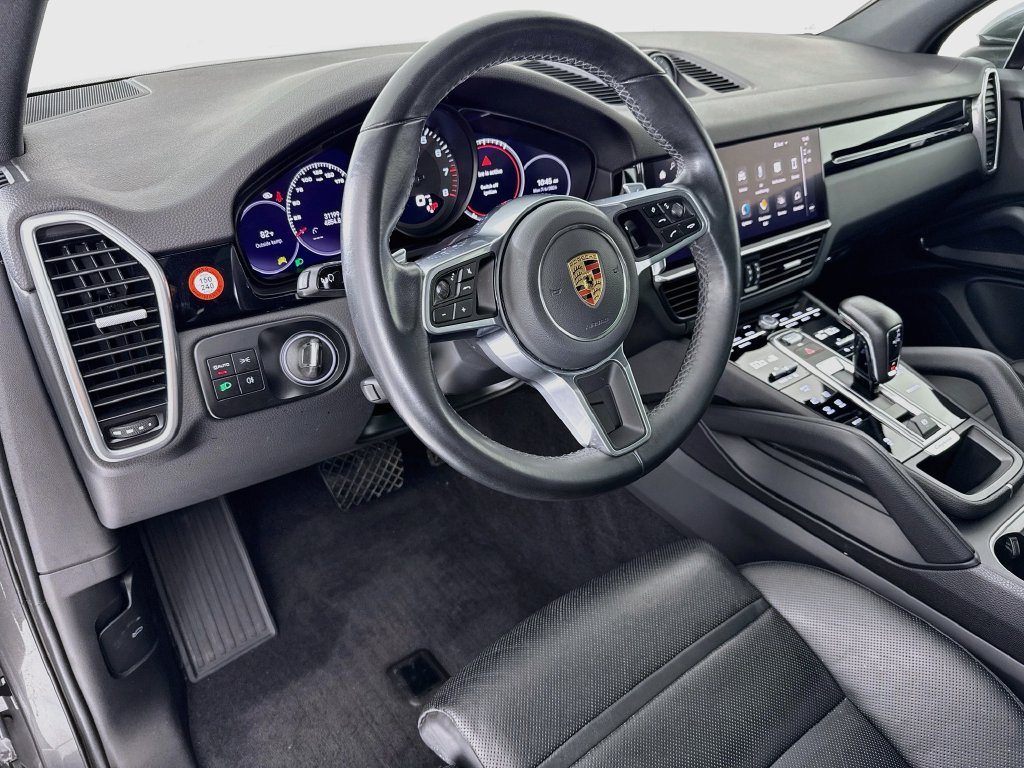 Certified 2023 Porsche Cayenne AWD/4WD image 4