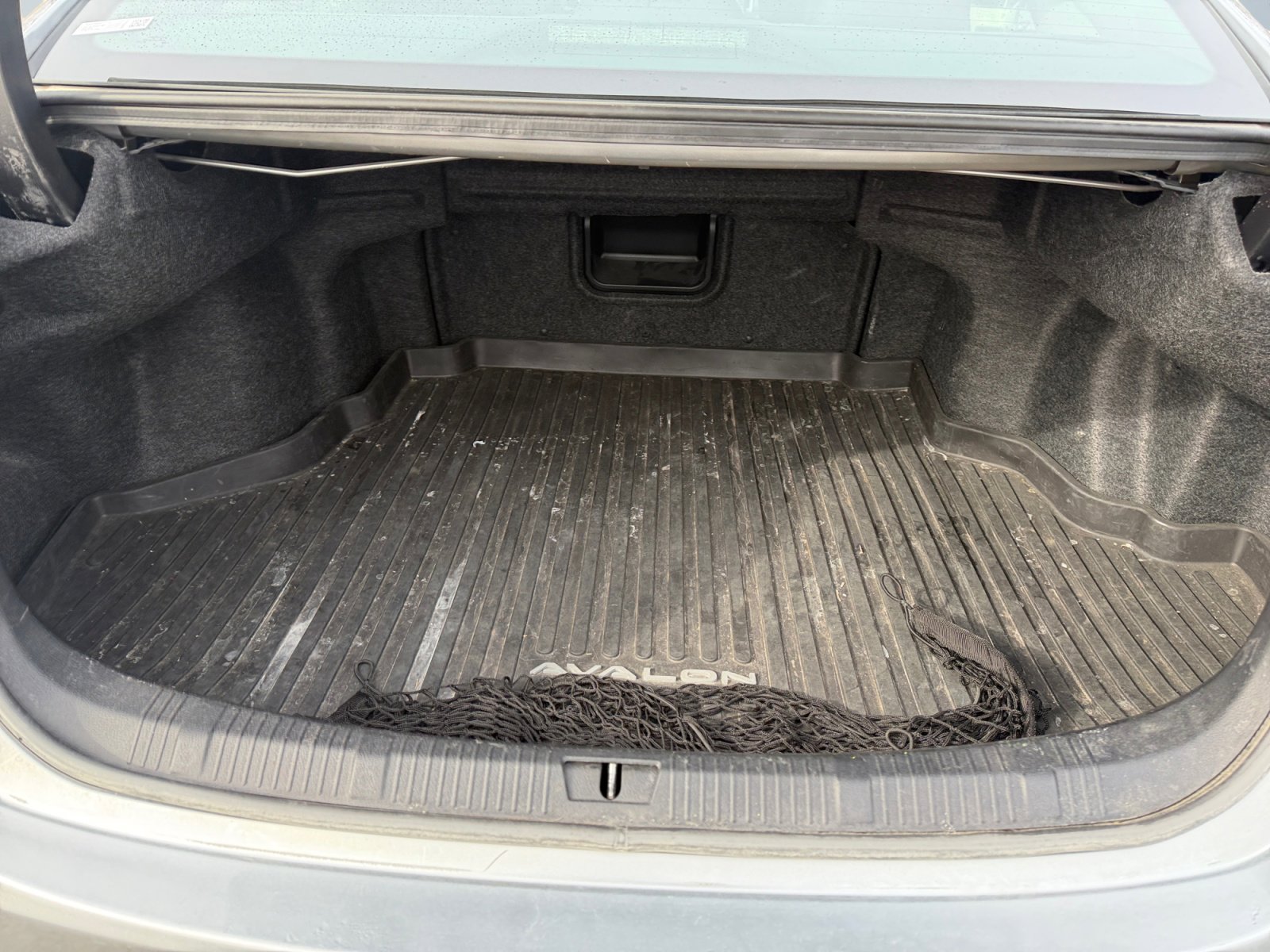 Used 2018 Toyota Avalon Limited w/ Carpet Mat Package image 15