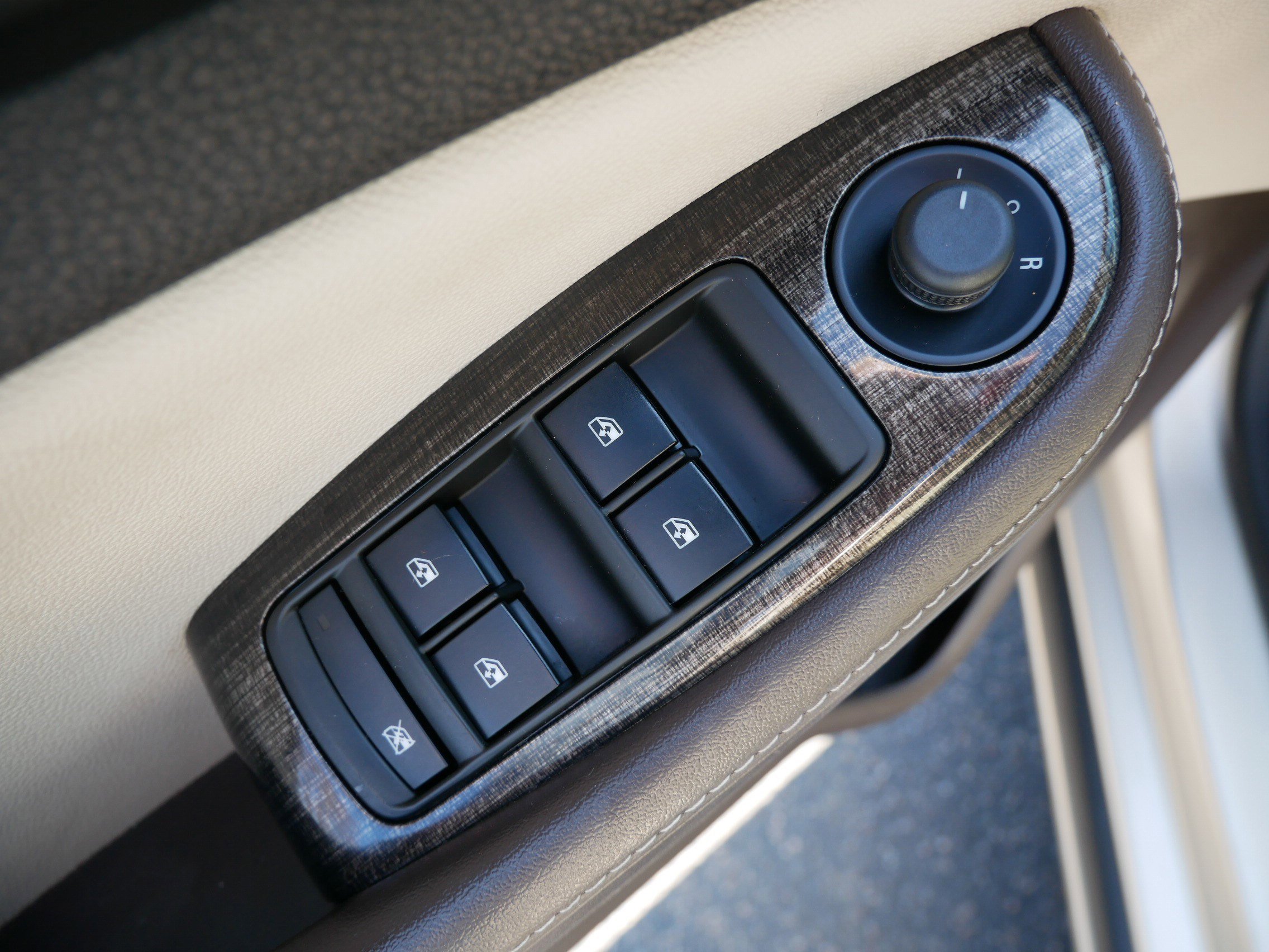 Used 2015 Chevrolet Malibu LT w/ Power Convenience Package FWD image 19