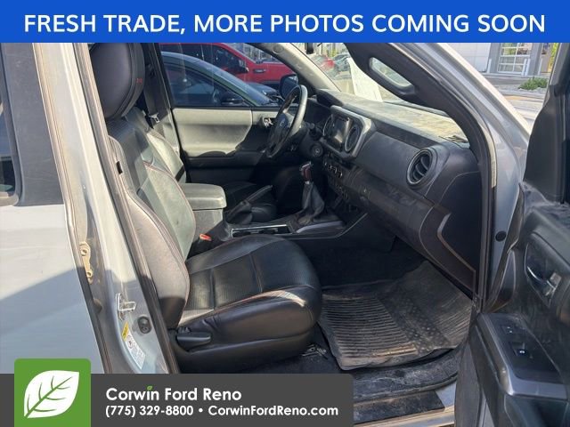 Used 2017 Toyota Tacoma TRD Pro AWD/4WD image 10