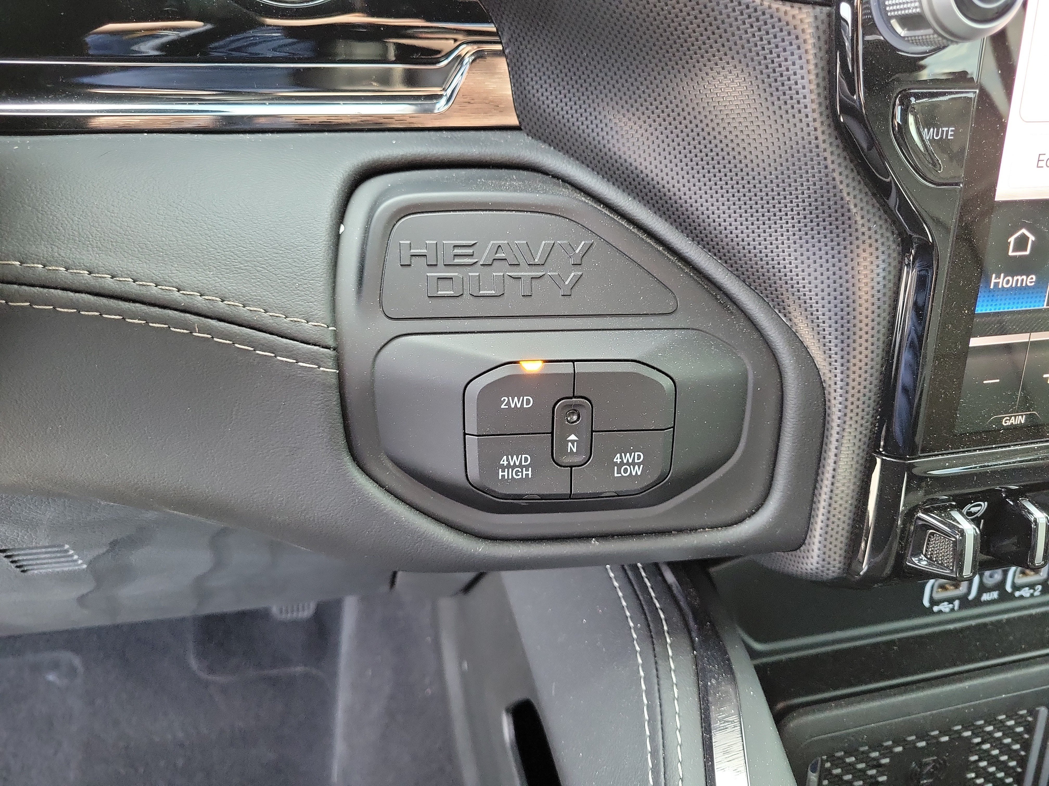 Certified 2025 RAM 2500 Limited AWD/4WD image 19