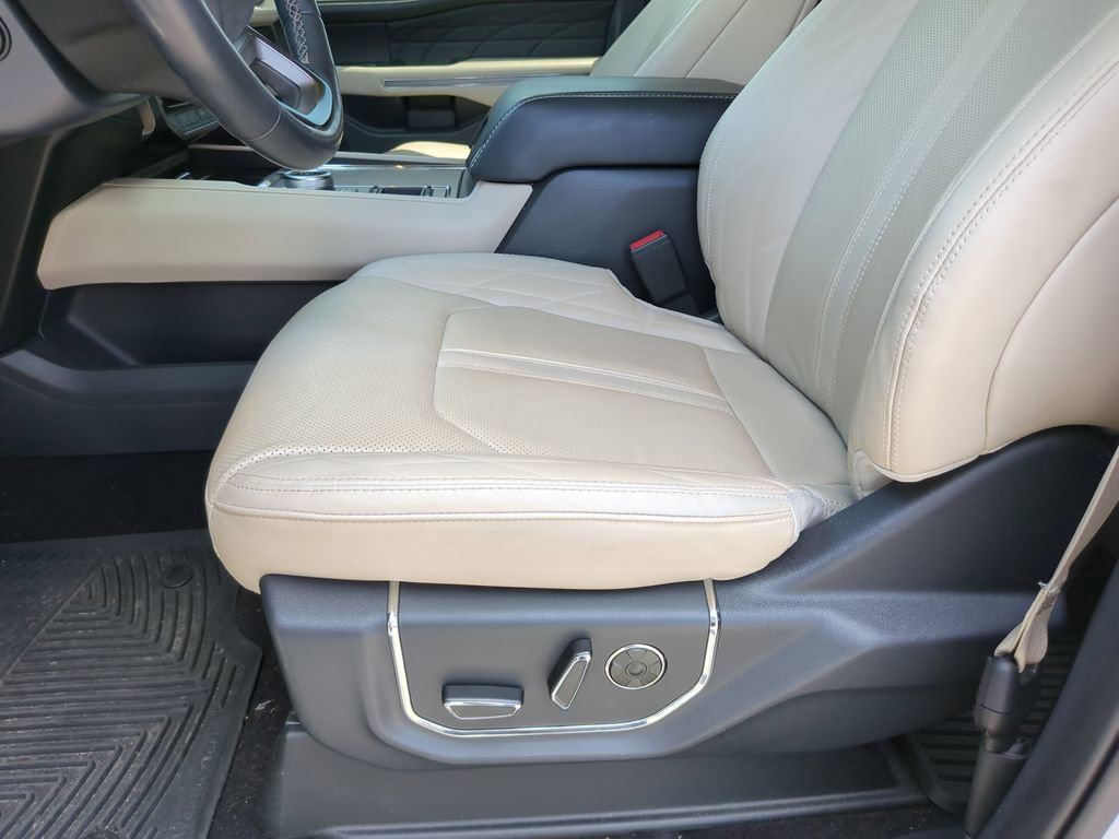 Certified 2022 Ford Expedition Platinum RWD image 22