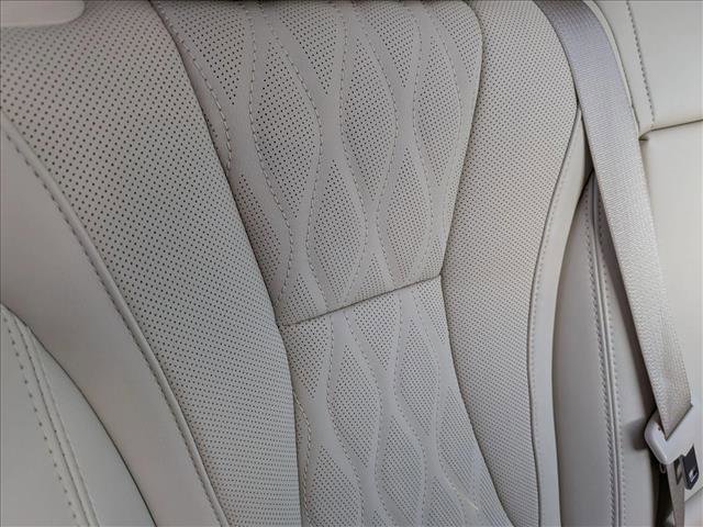 Used 2023 Buick Envision Avenir image 19