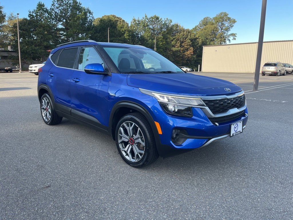 Certified 2021 Kia Seltos S image 4