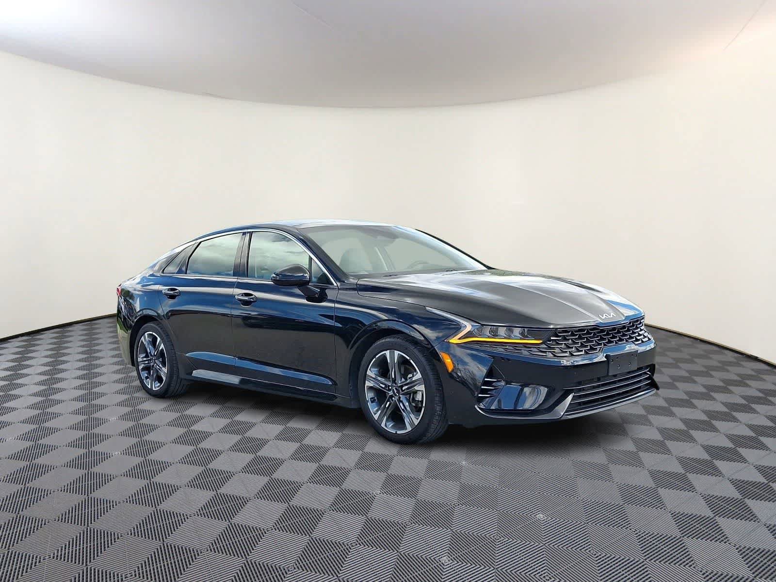 Used 2022 Kia K5 EX FWD image 4