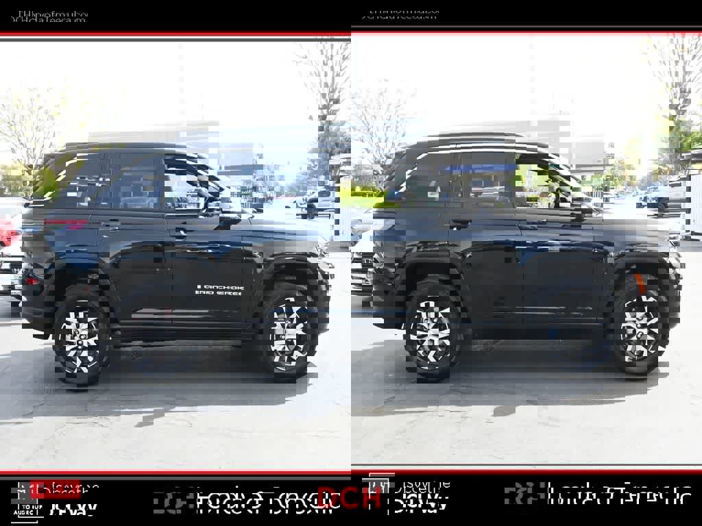 Used 2024 Jeep Grand Cherokee Limited image 5