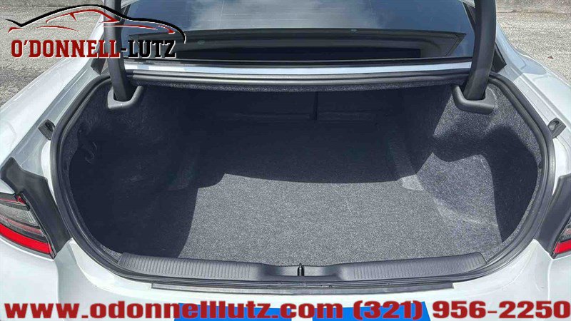 Used 2022 Dodge Charger R/T w/ Blacktop Package image 10