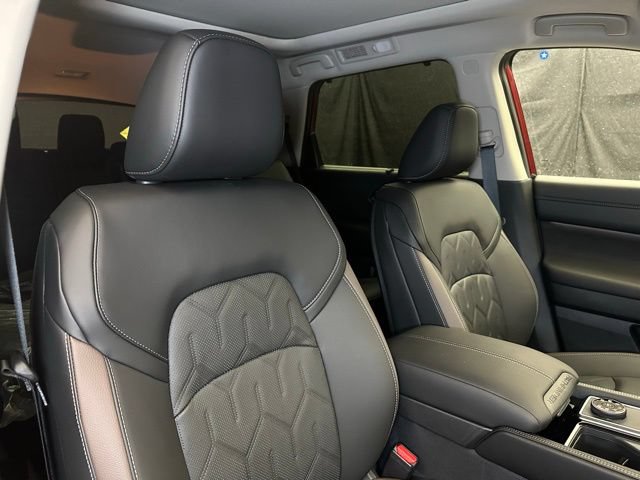 New 2026 Nissan Pathfinder Platinum w/ Cargo Package AWD/4WD image 16