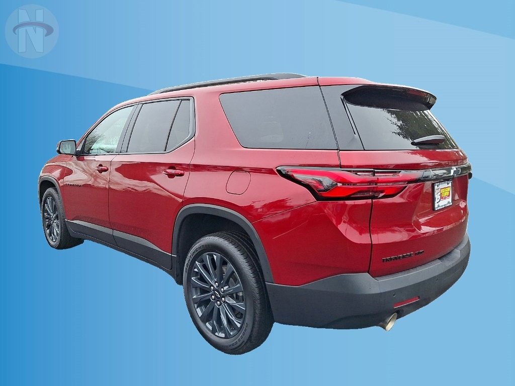 Used 2023 Chevrolet Traverse RS image 11