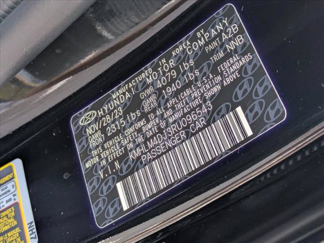 Used 2024 Hyundai Elantra Blue FWD image 23