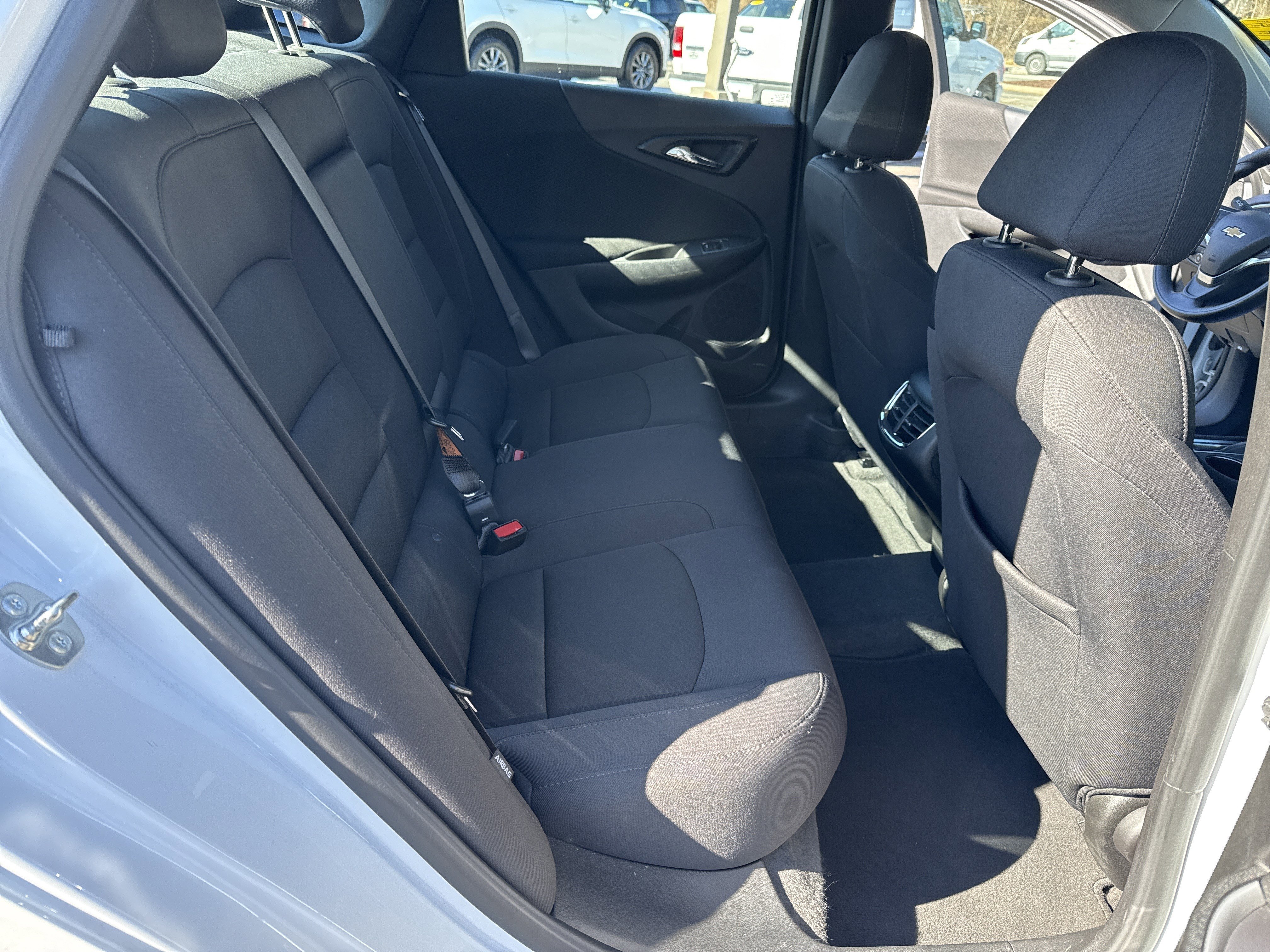 Used 2024 Chevrolet Malibu LT image 34