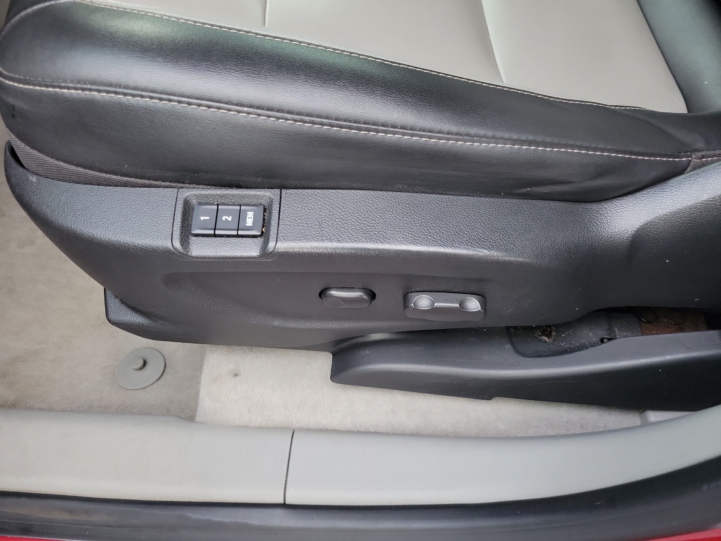 Used 2015 Buick Encore Premium FWD image 11