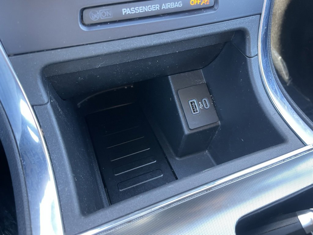 Used 2023 Ford Edge Titanium image 12