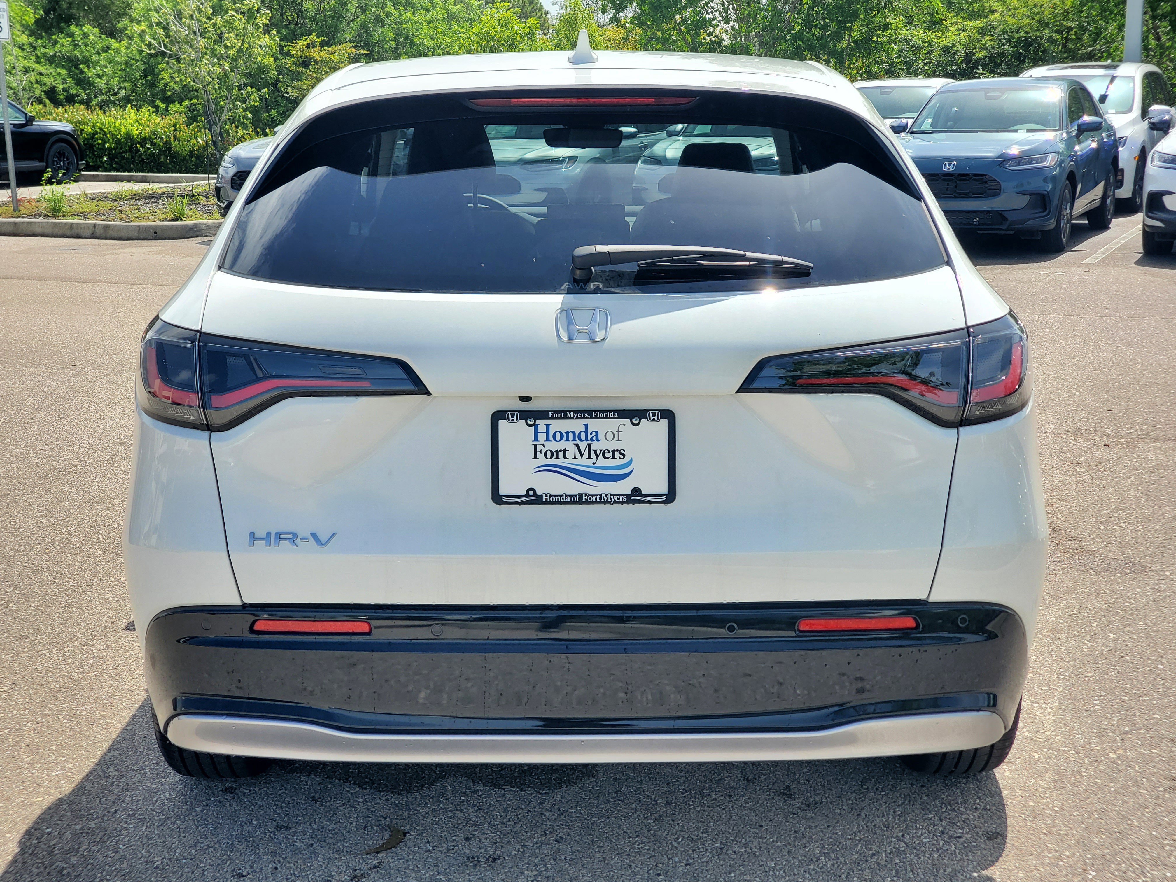 New 2026 Honda HR-V EX-L image 4