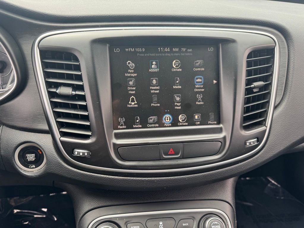 Used 2017 Chrysler 200 Limited Platinum w/ Comfort & Convenience Group FWD image 15