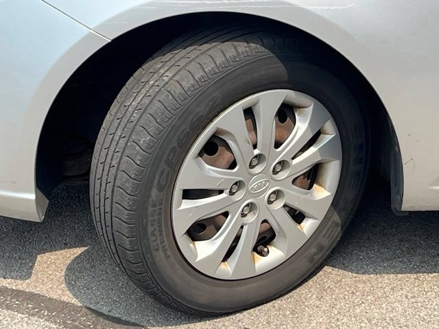Used 2010 Kia Forte LX w/ Convenience Pkg FWD image 3